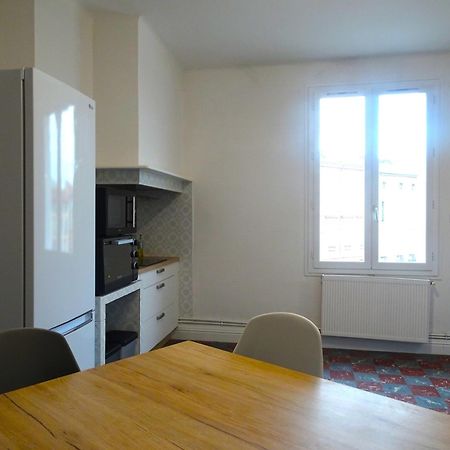 Chambre Privee Et Spacieuse Au Sein D'Un Logement Partage - Central, Quartier Villebourbon - 3 Chambres Doubles - 2 Balcons - Places De Stationnements Gratuites - 5 Min A Pied Gare Et Hypercentre Montauban Bagian luar foto