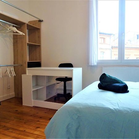 Chambre Privee Et Spacieuse Au Sein D'Un Logement Partage - Central, Quartier Villebourbon - 3 Chambres Doubles - 2 Balcons - Places De Stationnements Gratuites - 5 Min A Pied Gare Et Hypercentre Montauban Bagian luar foto