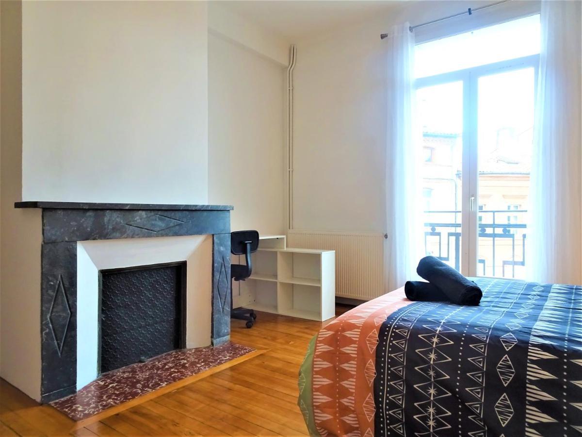 Chambre Privee Et Spacieuse Au Sein D'Un Logement Partage - Central, Quartier Villebourbon - 3 Chambres Doubles - 2 Balcons - Places De Stationnements Gratuites - 5 Min A Pied Gare Et Hypercentre Montauban Bagian luar foto