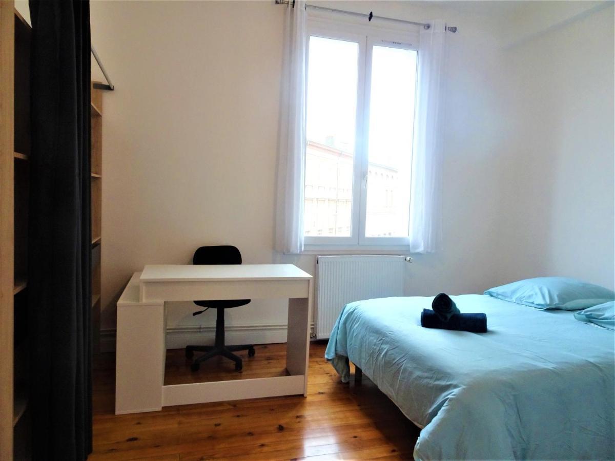 Chambre Privee Et Spacieuse Au Sein D'Un Logement Partage - Central, Quartier Villebourbon - 3 Chambres Doubles - 2 Balcons - Places De Stationnements Gratuites - 5 Min A Pied Gare Et Hypercentre Montauban Bagian luar foto