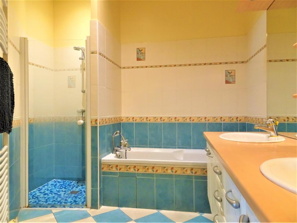 Chambre Privee Et Spacieuse Au Sein D'Un Logement Partage - Central, Quartier Villebourbon - 3 Chambres Doubles - 2 Balcons - Places De Stationnements Gratuites - 5 Min A Pied Gare Et Hypercentre Montauban Bagian luar foto